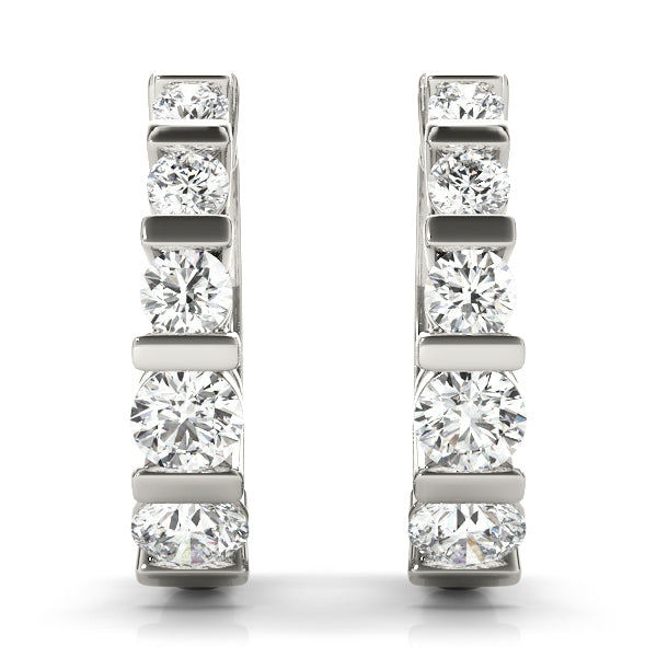 18K White Gold Round Diamond Fashion Earrings