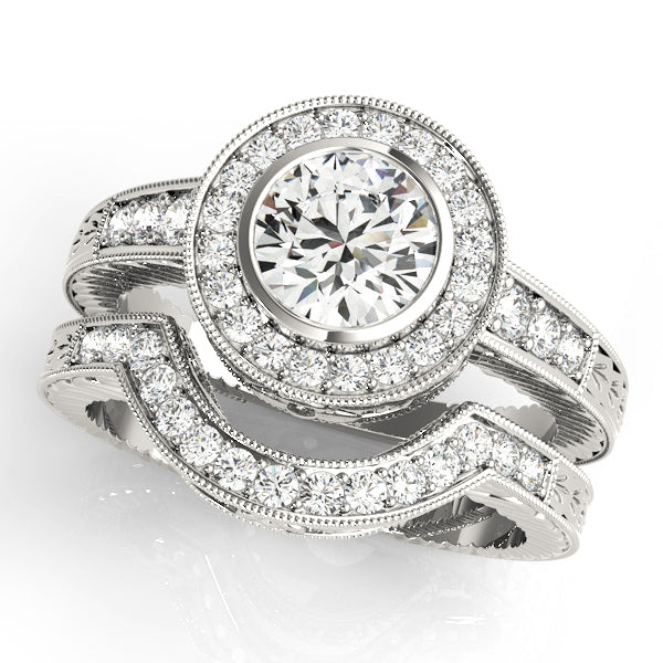 Platinum 1.33ctw Round Diamond Halo Engagement Ring