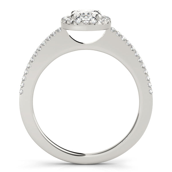 18K White Gold Oval Diamond Halo Engagement Ring