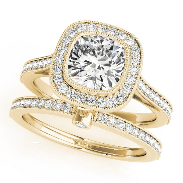 18K Yellow Gold 1 ct tw Halo Diamond Engagement Ring