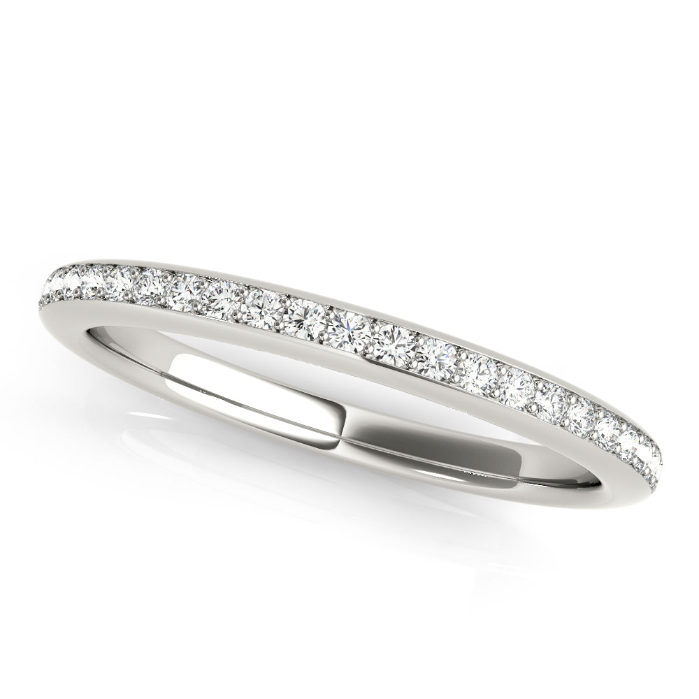 18K White Gold 1/6 ct Diamond Wedding Band