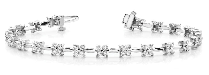 18K White Gold 2.20ctw Round Diamond Fashion Bracelet