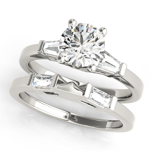 1.0 CT Round Diamond Engagement Ring with Baguettes