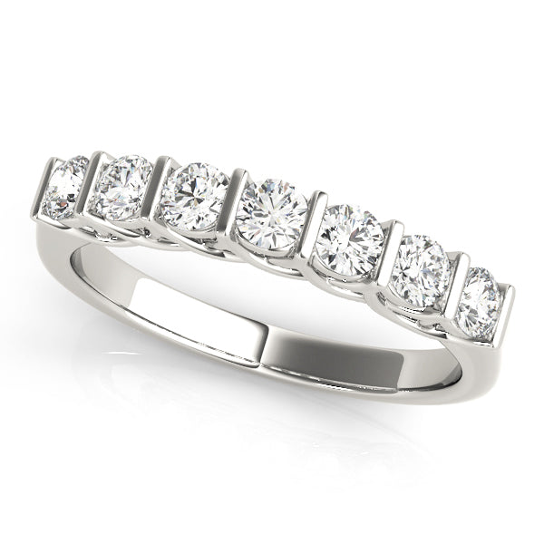 18K White Gold Round Diamond Wedding Ring